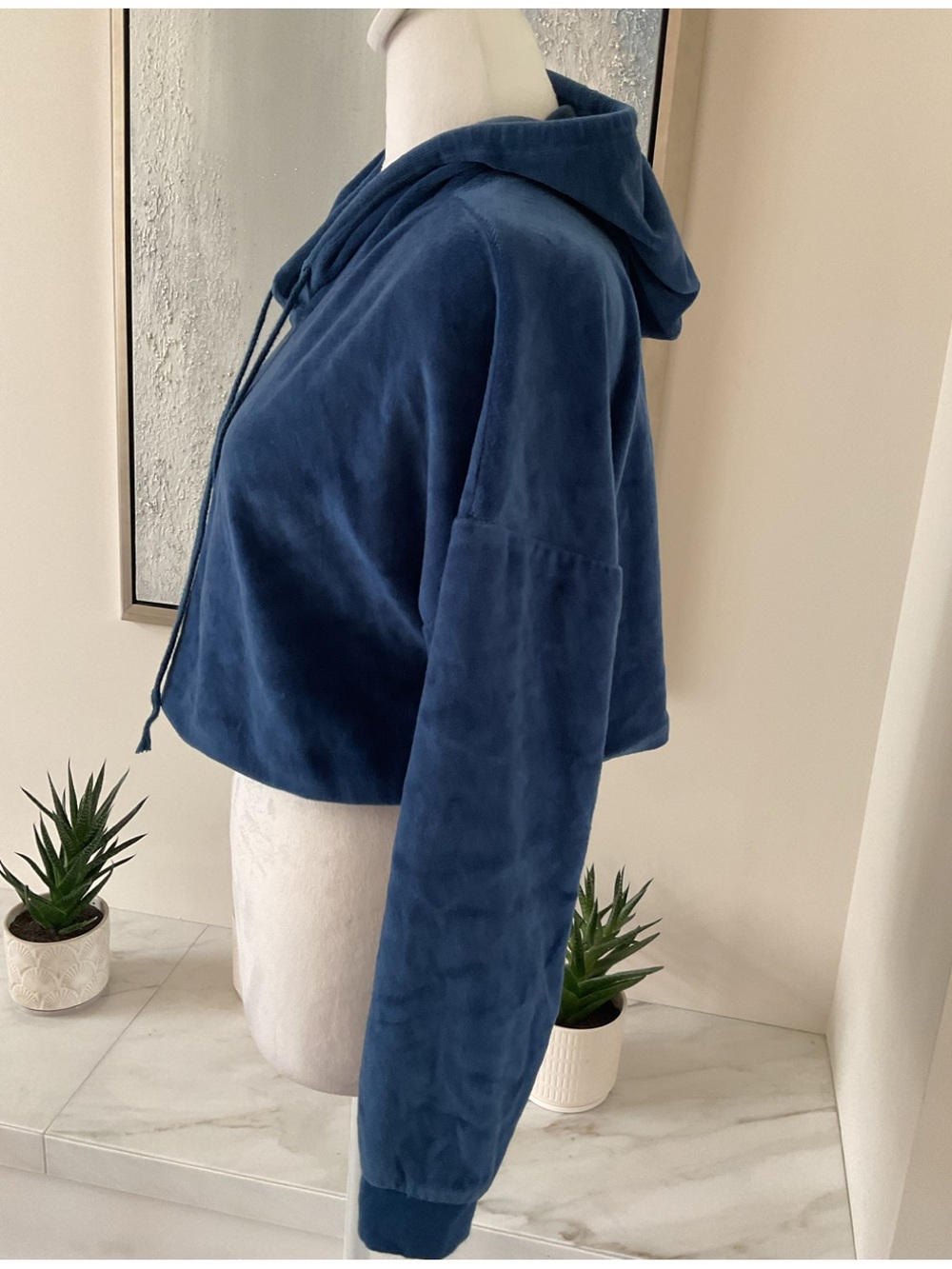 *Cabin Fever *Blue Velour Cropped over the head Hoodie . - Picture 3 of 8